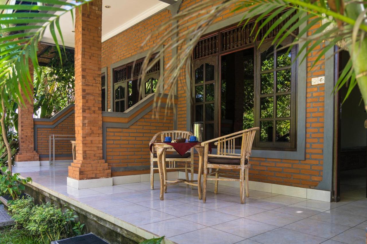 Adi Santia Bungalows Ubud  Exterior photo