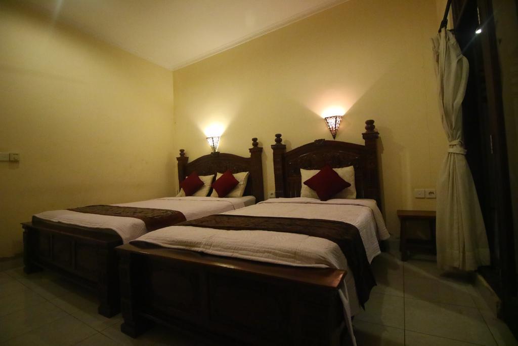 Adi Santia Bungalows Ubud  Exterior photo